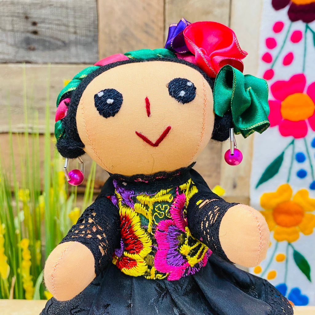 Chonita Chiapaneca Mexican Otomi Doll Fina