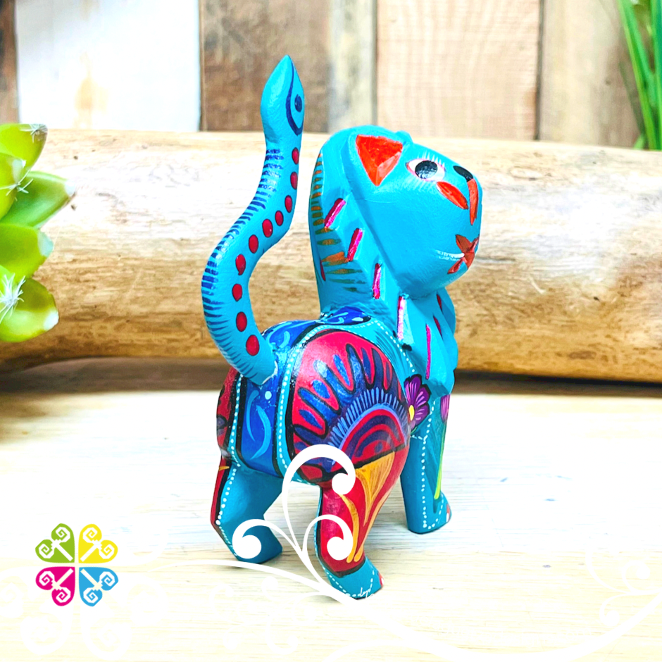 Small Lion Alebrije - Handcarve Wood Decoration Figure