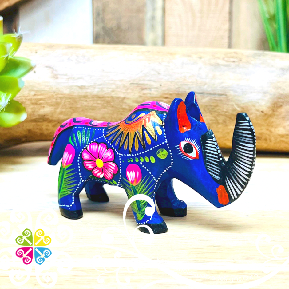 Small Rhinoceros Alebrije - Handcarve Wood Decoration Figure