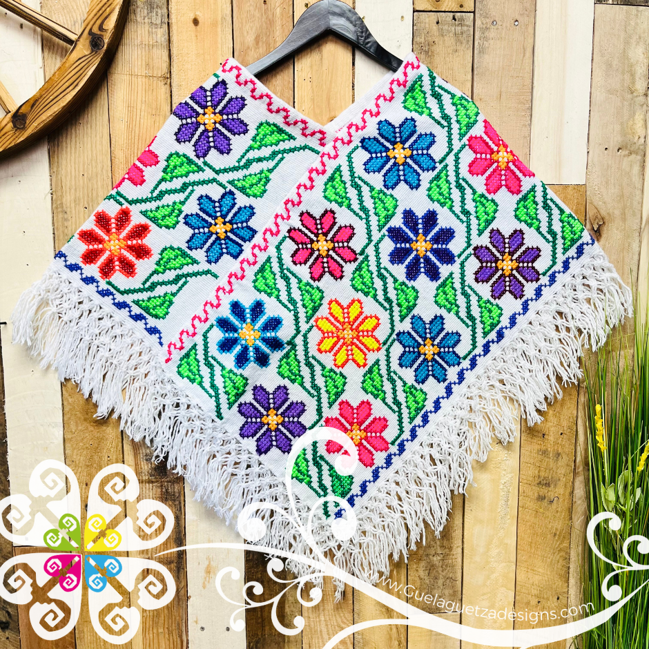 White Floral Design Embroider Poncho - Mañanita