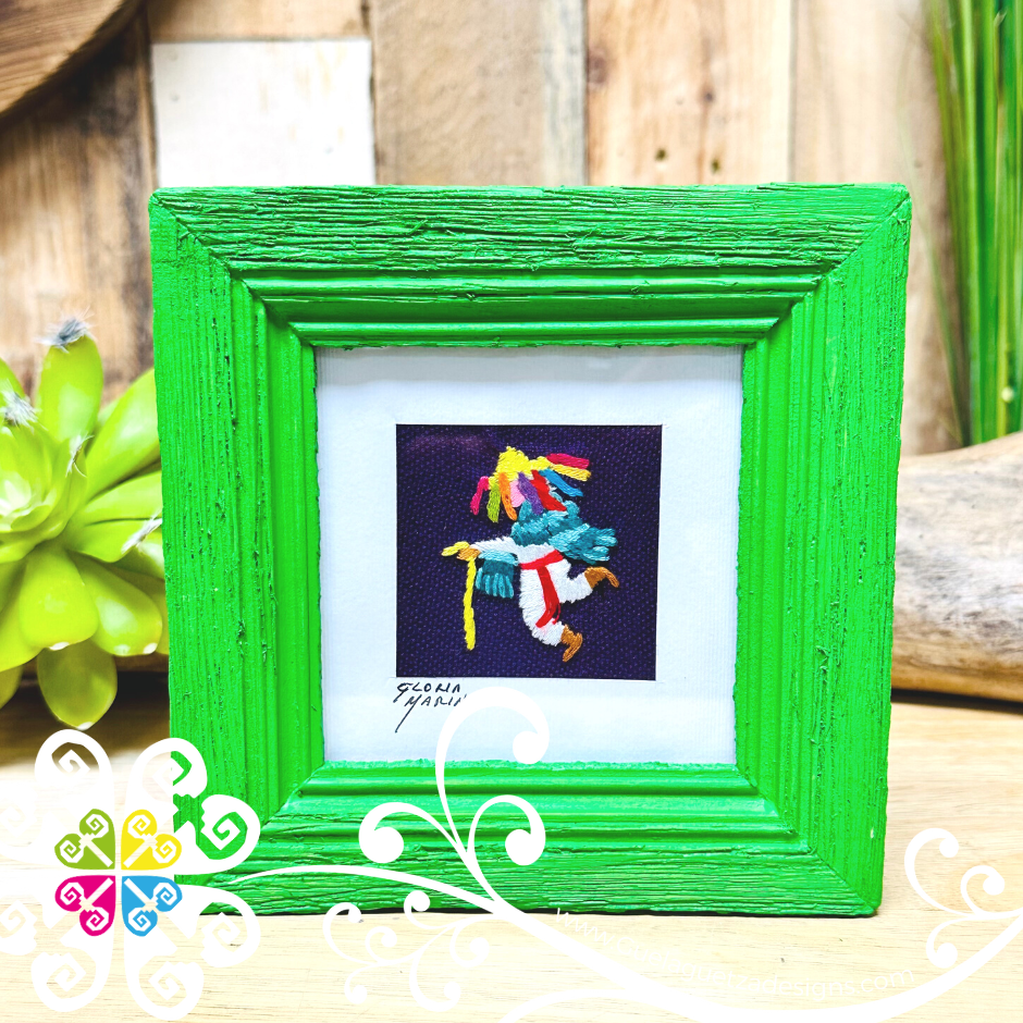 Green Culturas Bordadas - Embroidered Wood Frame