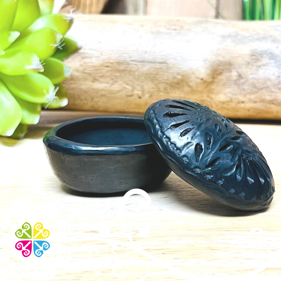 Mini Oval Jewelry Box - Barro Negro Oaxaca