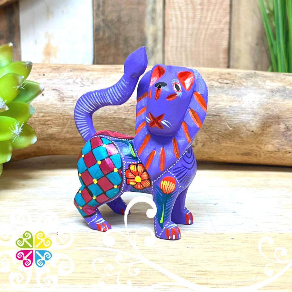 Small Lion Alebrije - Handcarve Wood Decoration Figure