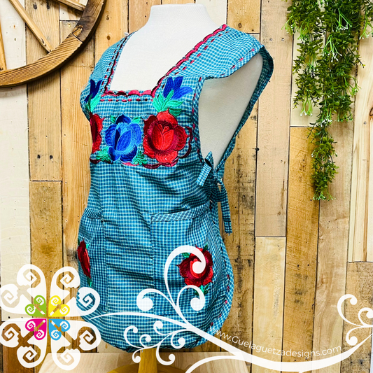 Green Escapulario Embroider Apron - Mandil Artesanal