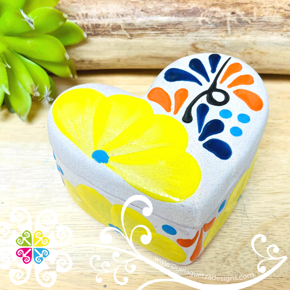 Flower Heart Clay Box - Jewelry Box - Alajero Corazon