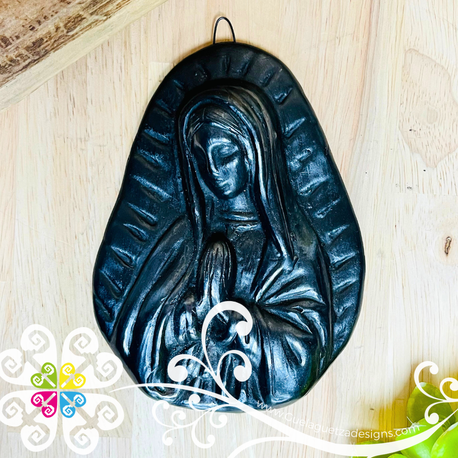 Oval Flat Virgen Guadalupe - Barro Negro Oaxaca