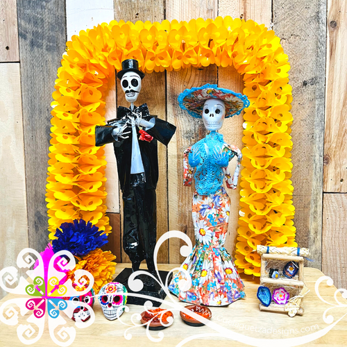 Small Catrina Couple Papel Mache Set - Day of Dead Decor