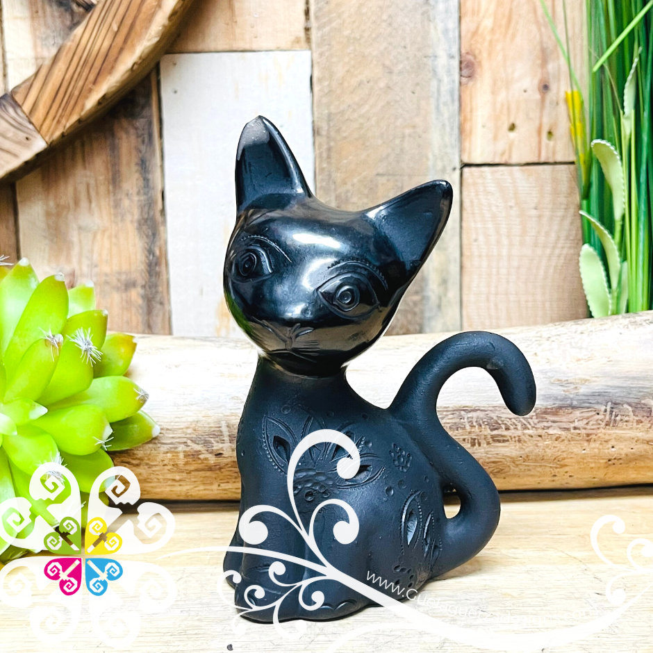 Small Cabezon Cat Black Clay Figure - Barro Negro Oaxaca