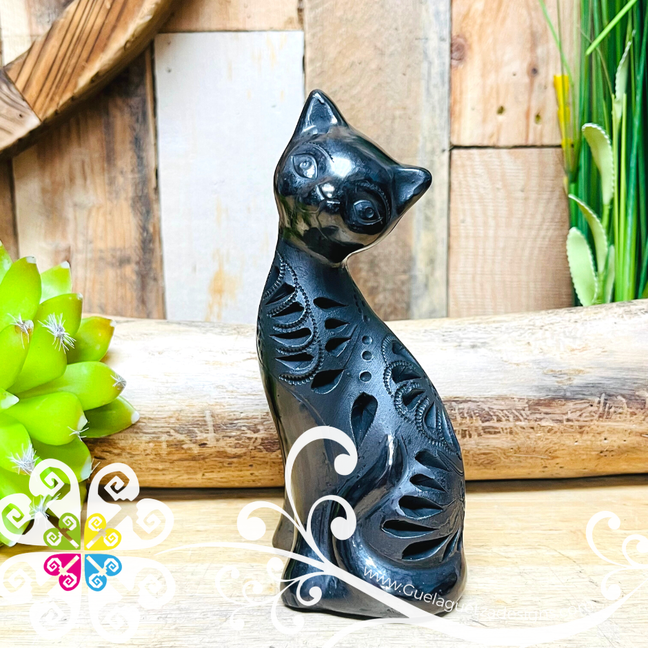 Small Bent Cat Black Clay Figure - Barro Negro Oaxaca