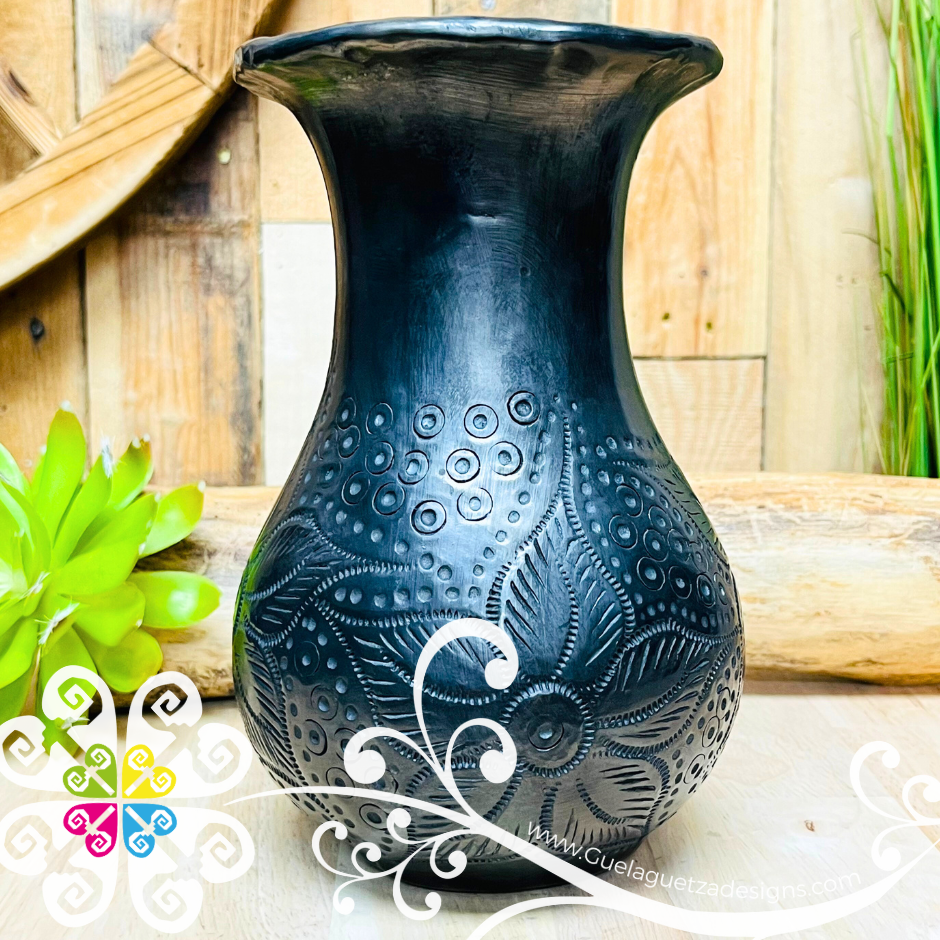 Medium Adelina Vase - Barro Negro Oaxaca