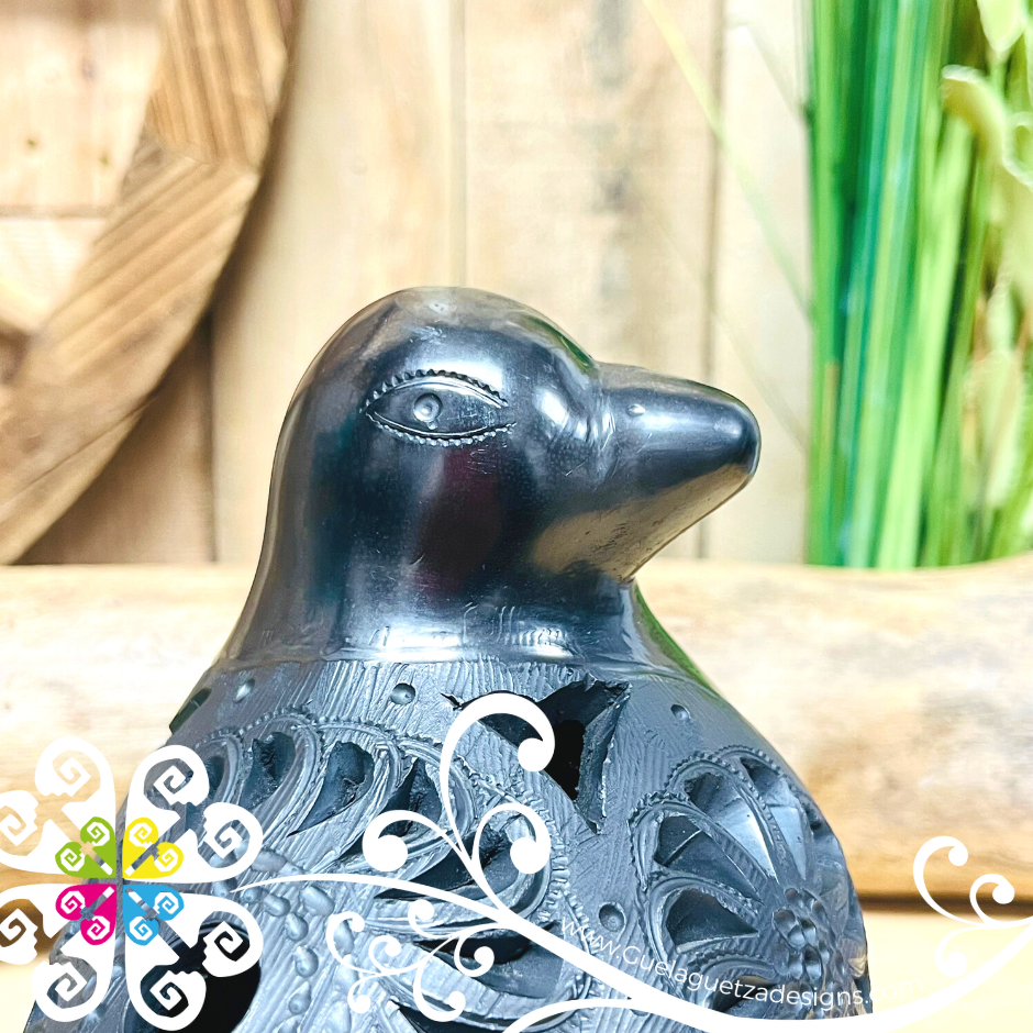 Medium Dove Black Clay Figure - Barro Negro Oaxaca