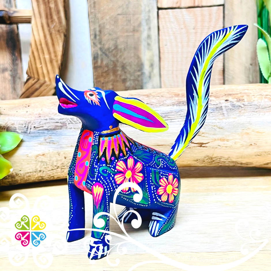 Medium Alfa Wolf Alebrije - Handcarve Wood Decoration Figure