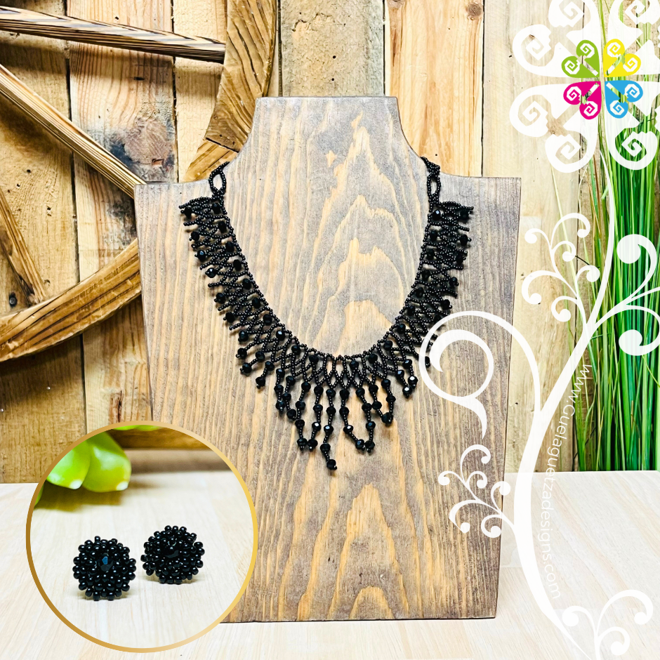 Beaded Corona Necklace Set