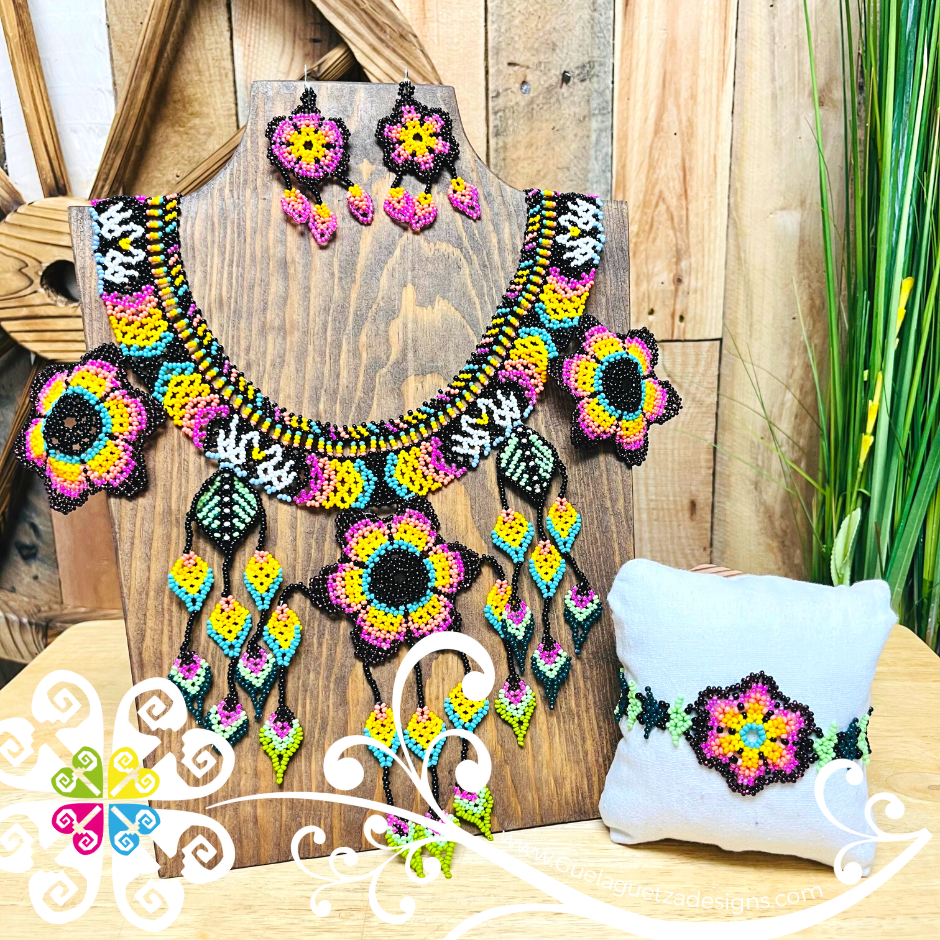 Trio Flower Beaded Necklace Set