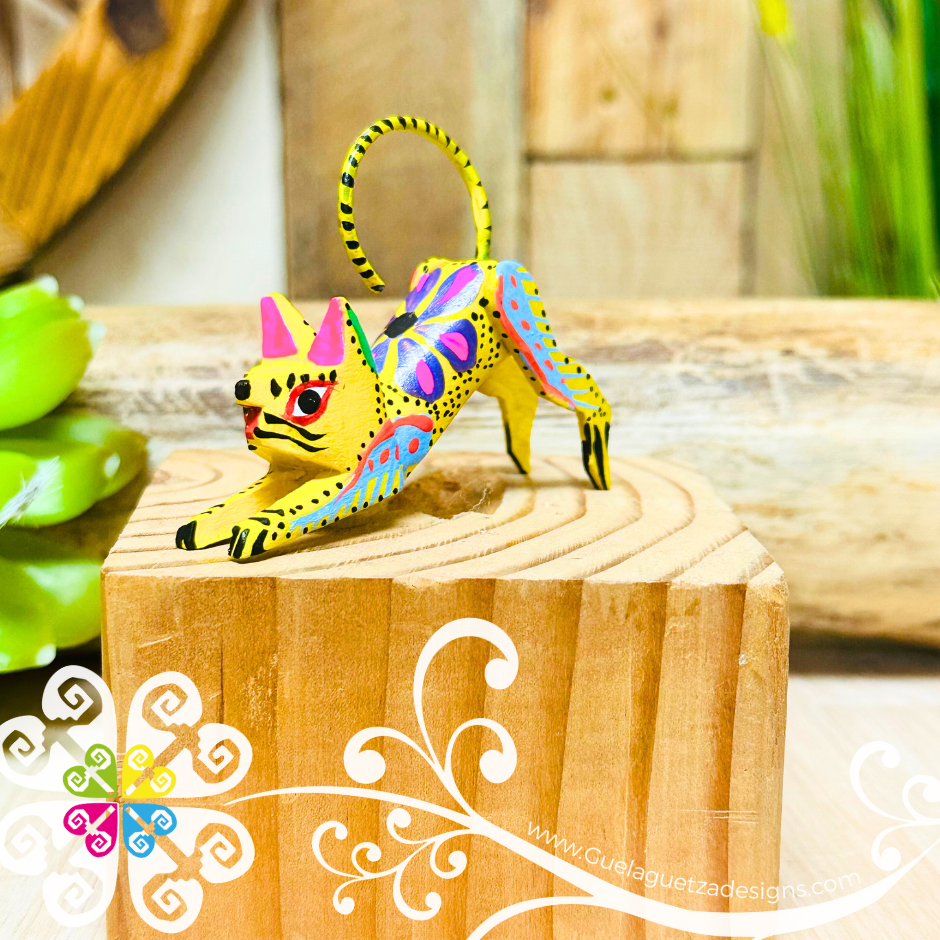 Mini Cat Stretching Alebrije Handcarve Wood Decoration Figure