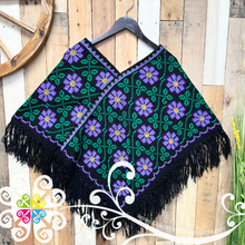 Black Floral Design Embroider Poncho - Mañanita