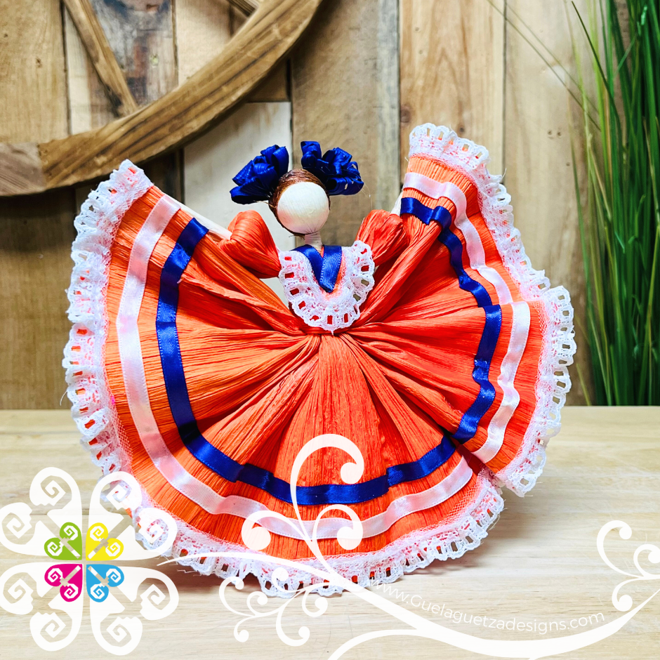 Small Corn Husk Doll - Wide Skirt