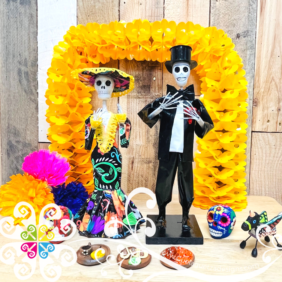 Little Catrin Couple Papel Mache Set - Day of Dead Decor