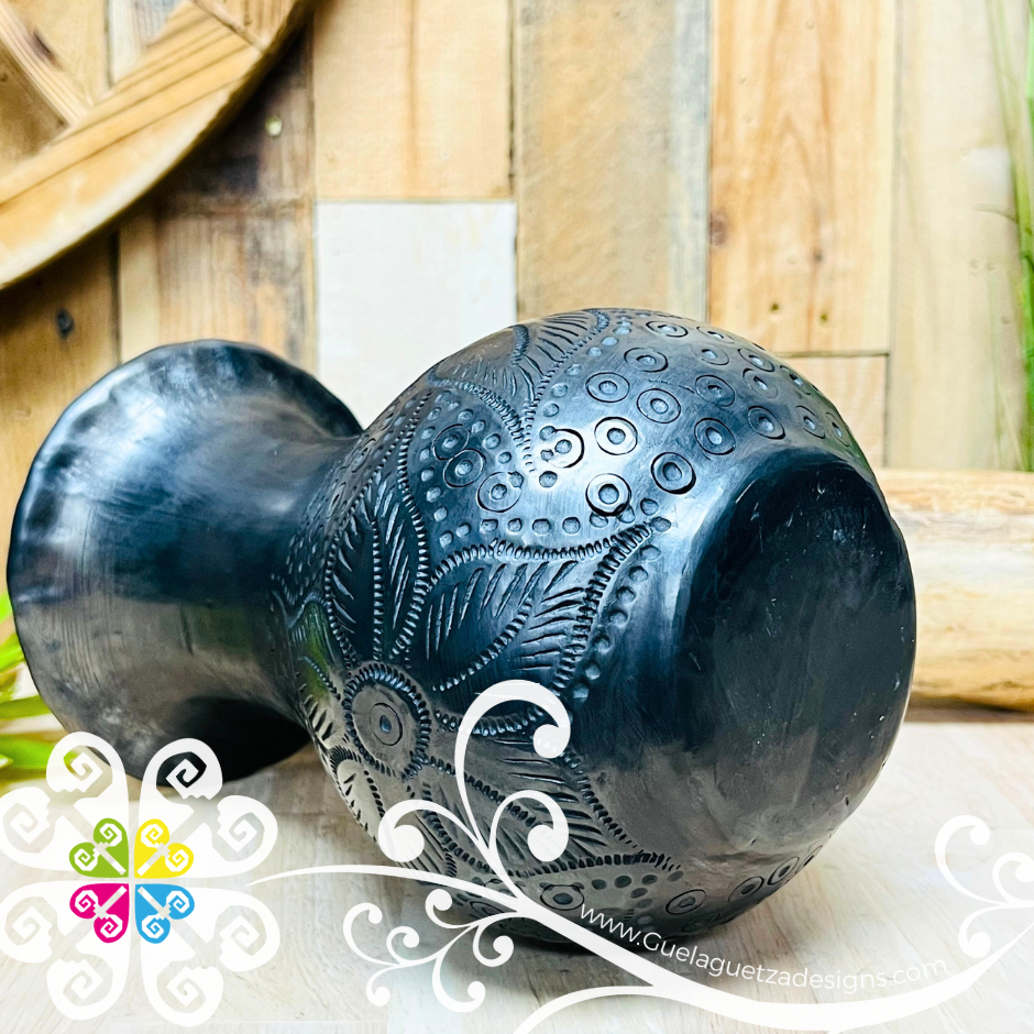 Medium Adelina Vase - Barro Negro Oaxaca