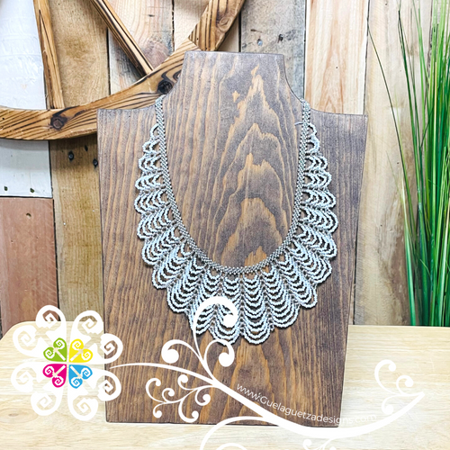 La Reyna Beaded Necklace