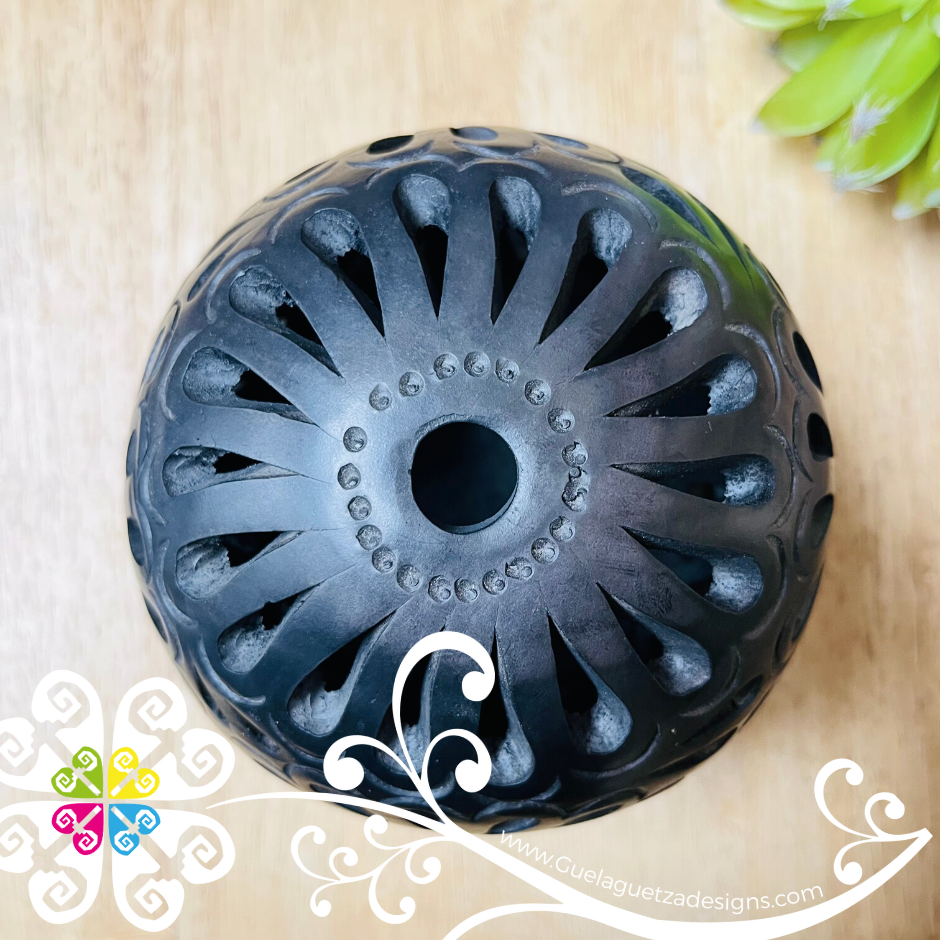 Small Circular Candle Holder - Barro Negro Oaxaca