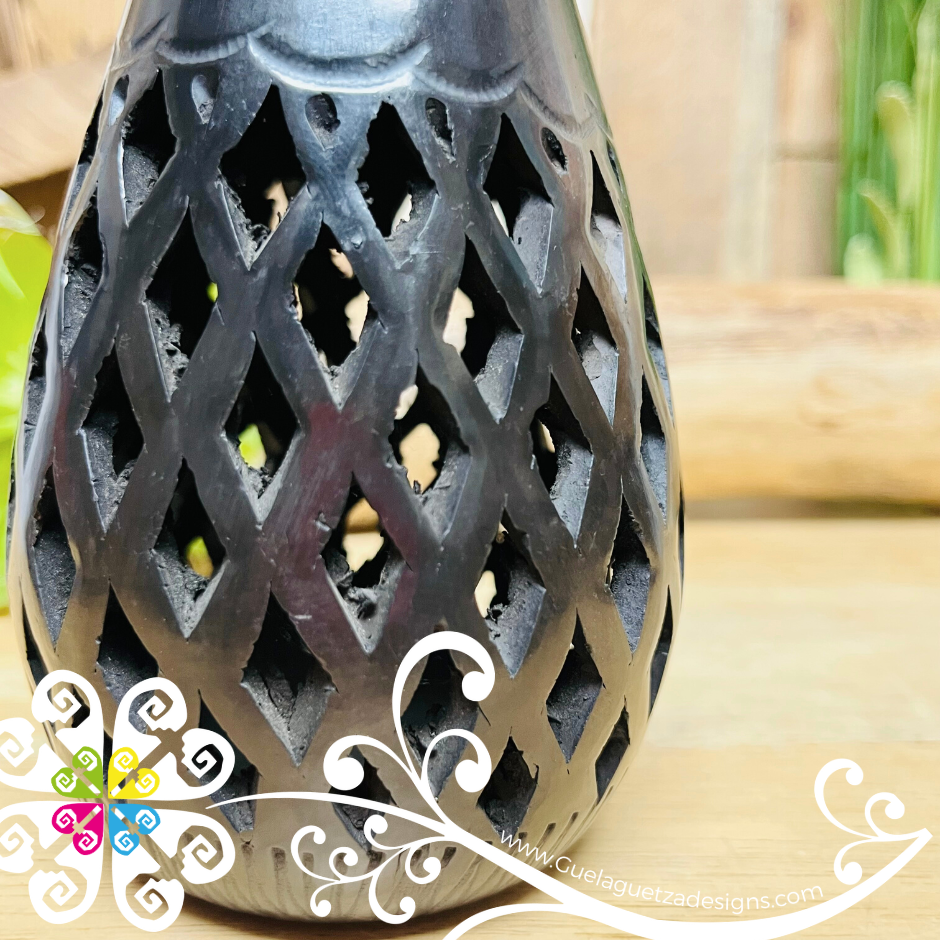 Medium Gourd Black Clay Vase - Barro Negro Oaxaca