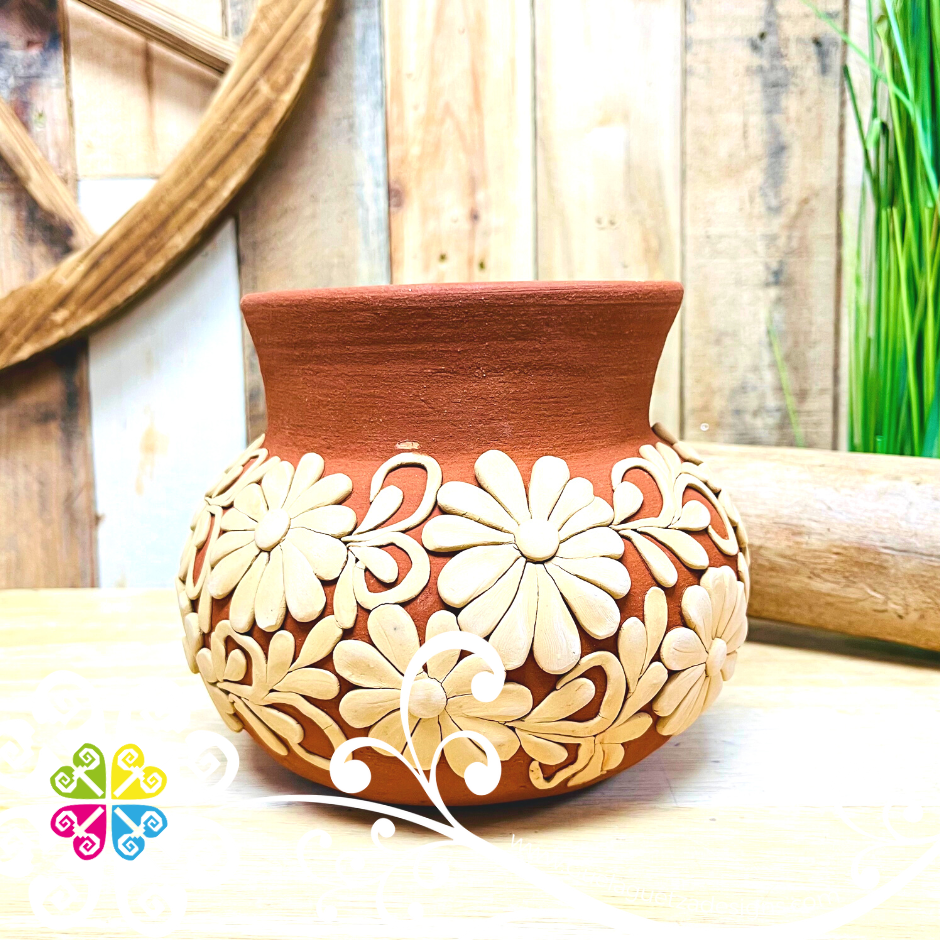 Small Margarita Flower Decorated Clay Ollita - Barro Bordado Oaxaca