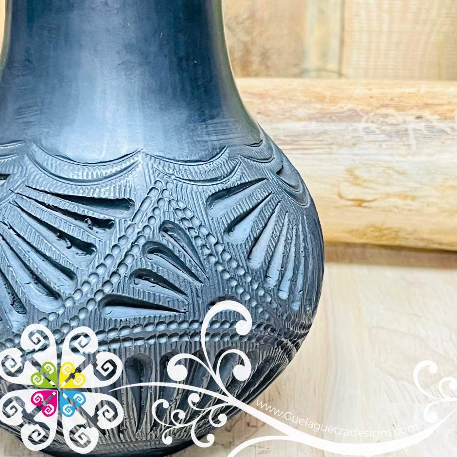 Medium Cartuchero Black Clay Vase - Barro Negro Oaxaca