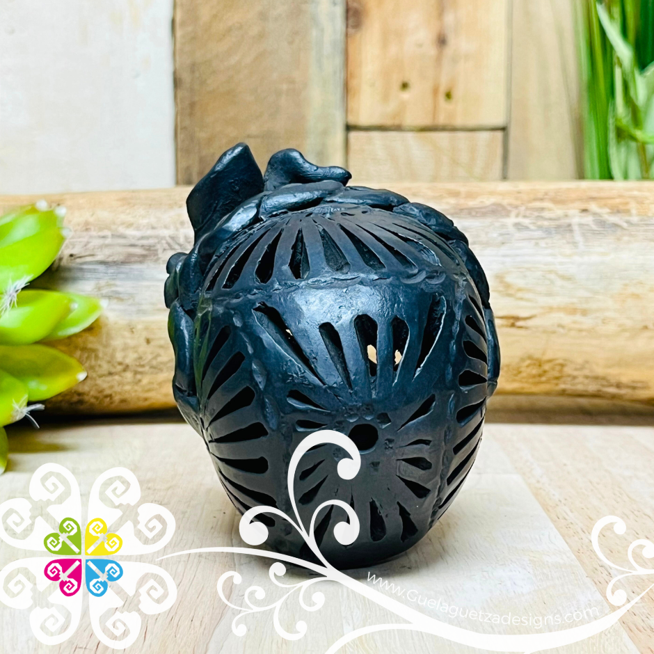 Small Frida Black Clay Skull - Barro Negro Oaxaca