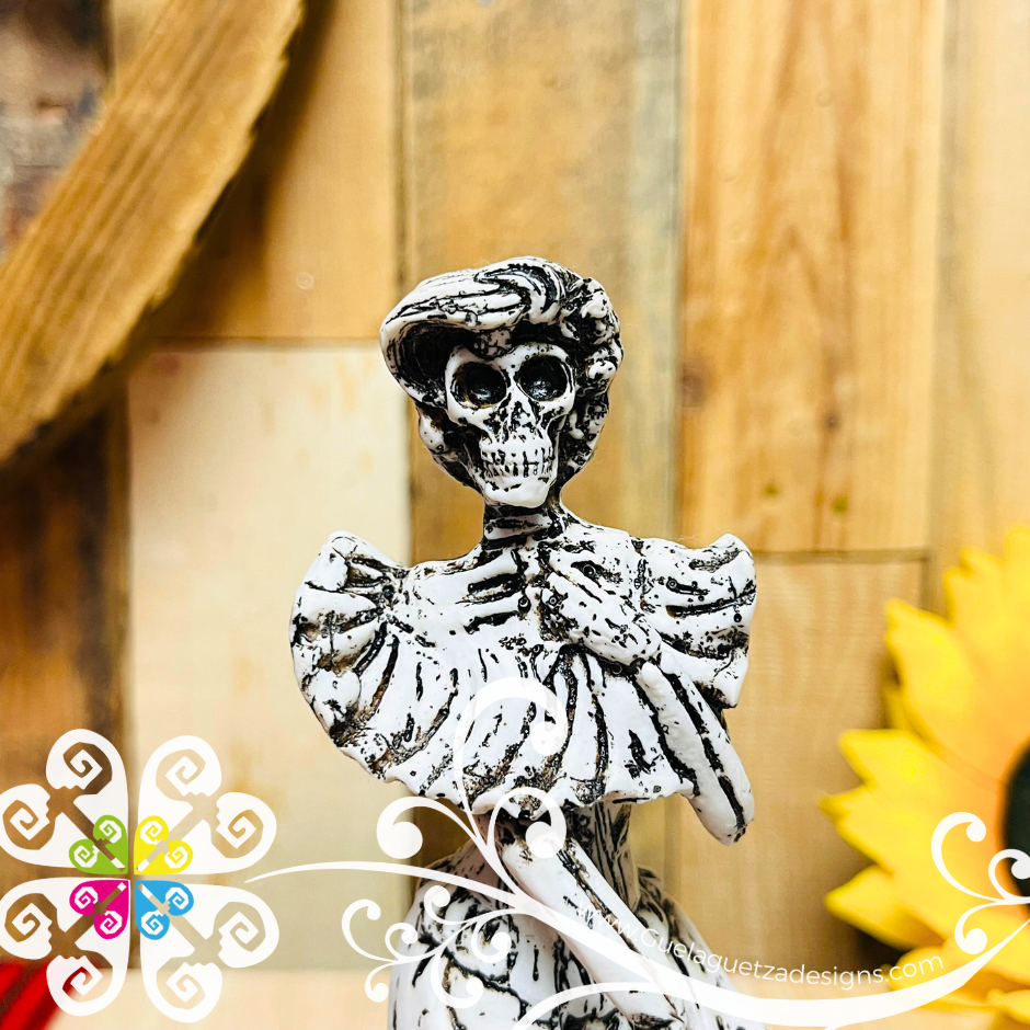 Medium Dancing Catrina - Day of the Dead Decoration Resin statue