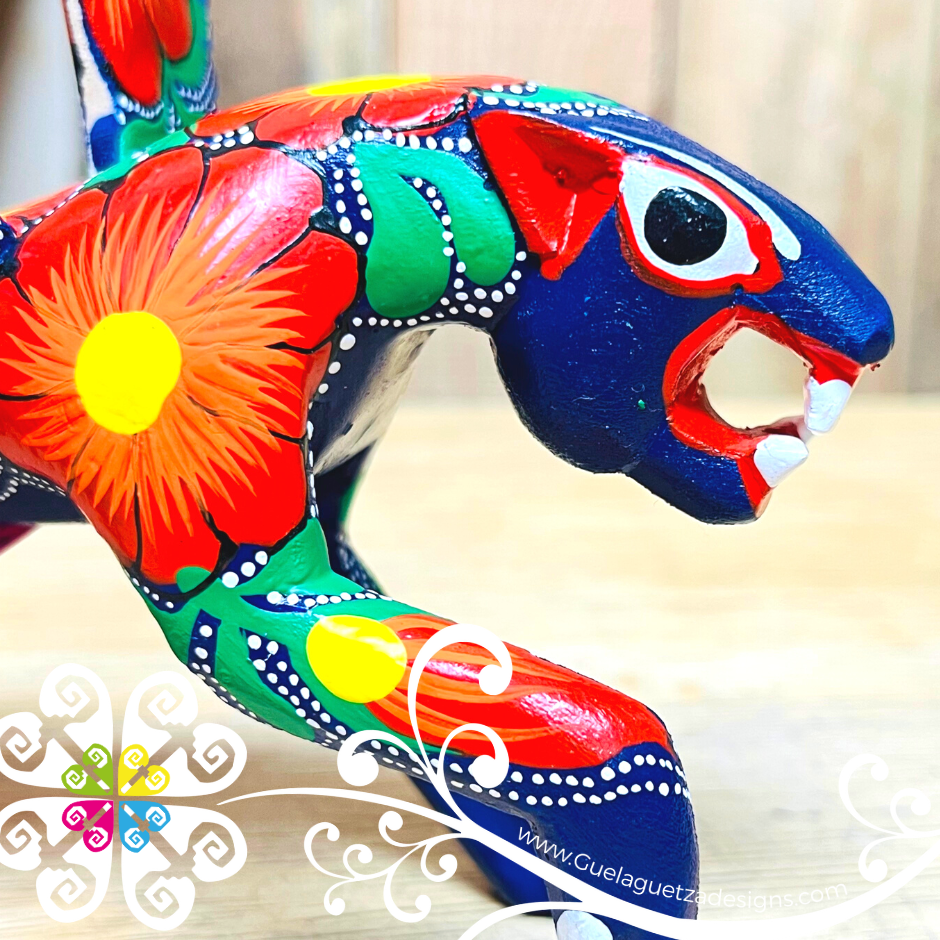 Medium Majestic Jaguar Alebrije - Handcarve Wood Decoration Figure