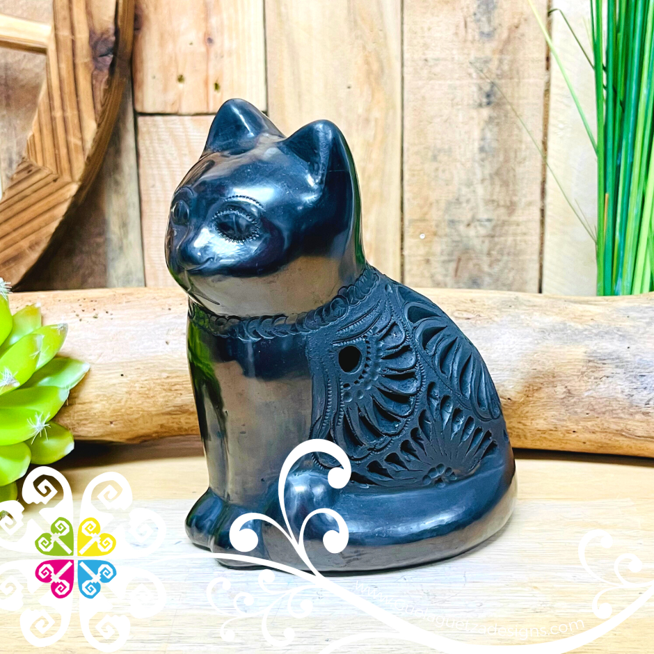 Medium Seated Cat Black Clay Figure - Barro Negro Oaxaca