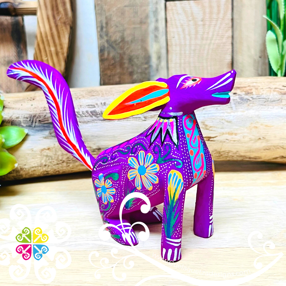 Medium Alfa Wolf Alebrije - Handcarve Wood Decoration Figure