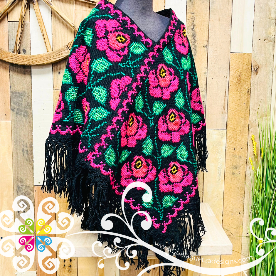 Black Roses Design Embroider Poncho - Mañanita