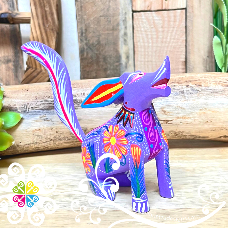 Medium Alfa Wolf Alebrije - Handcarve Wood Decoration Figure