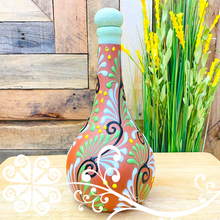 Feathers Garifa Tequilero - Tequila Clay Bottle