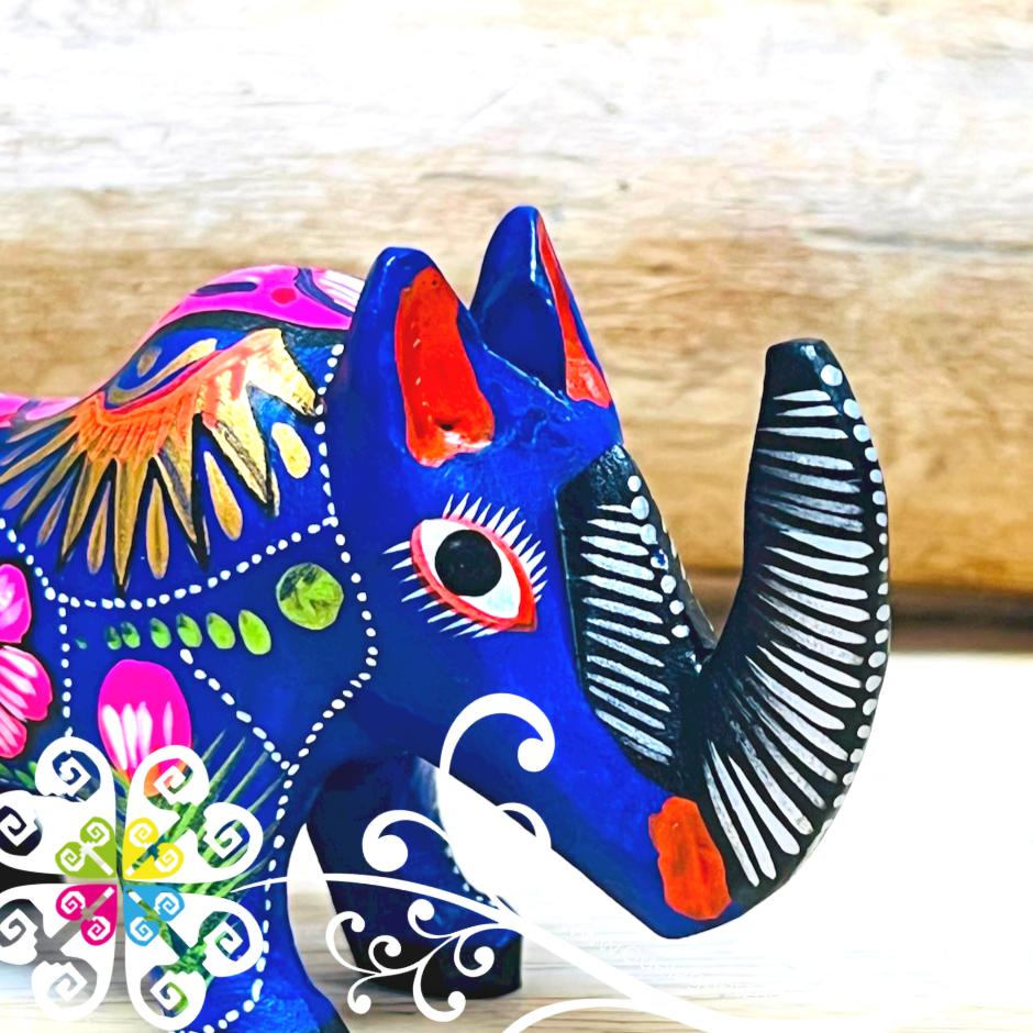 Small Rhinoceros Alebrije - Handcarve Wood Decoration Figure