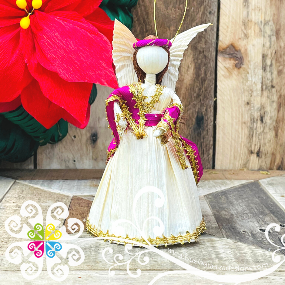 Small Angel Corn Husk Decor