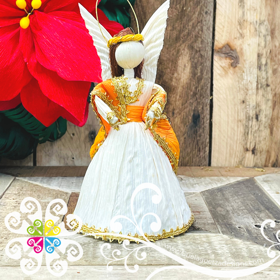 Small Angel Corn Husk Decor