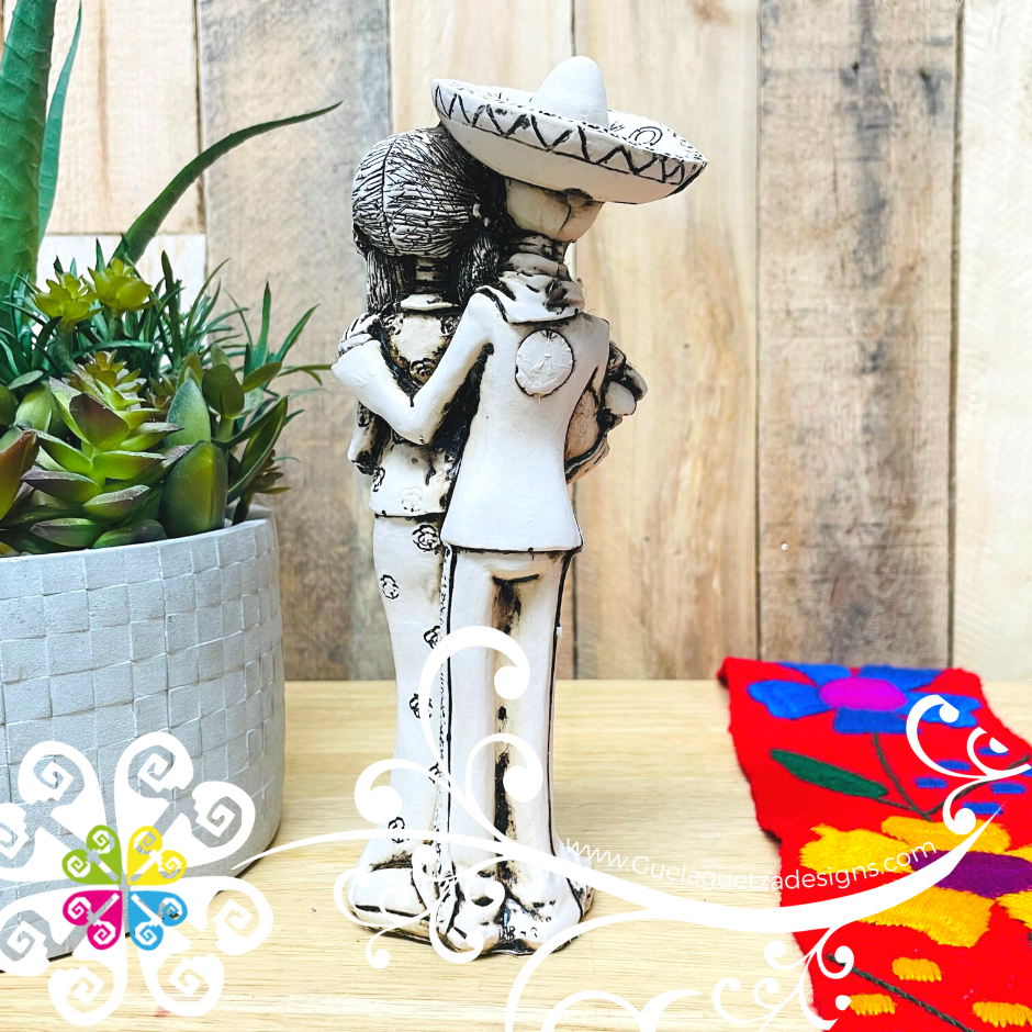 Medium Couple with Rooster - Day of the Dead Decoration Resin Statue