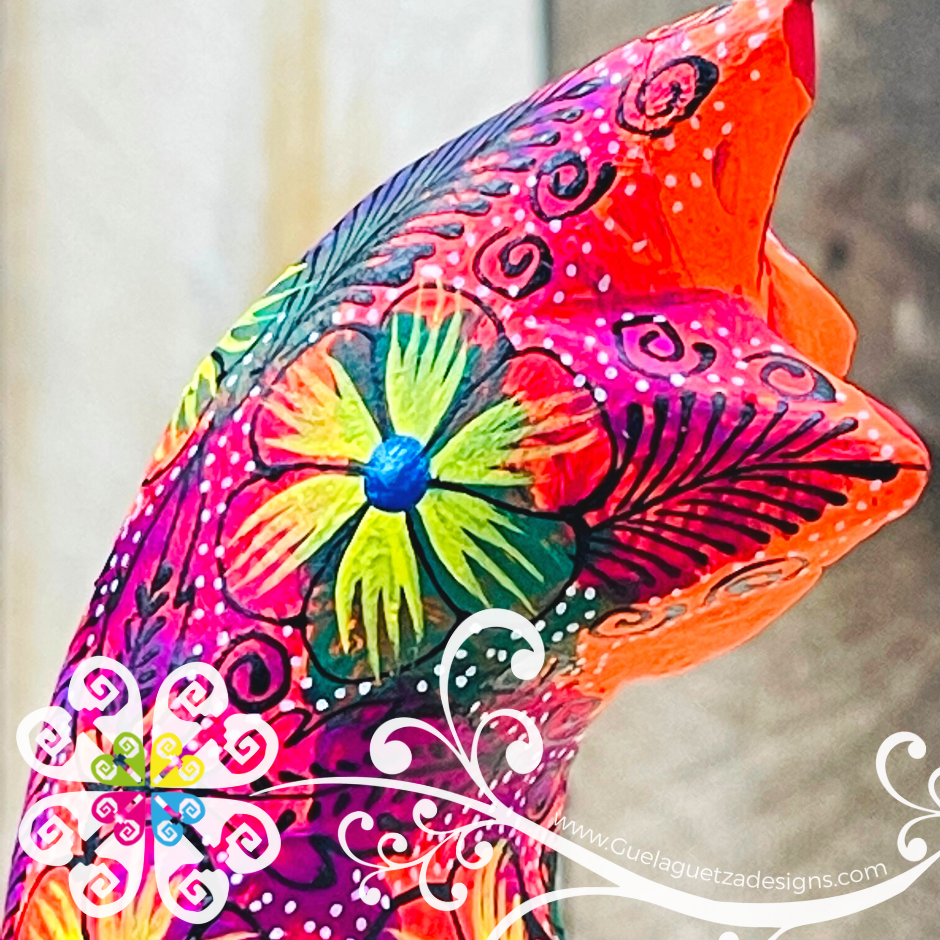 Medium Bending Cat Alebrije- Handcarve Wood Decoration Figure