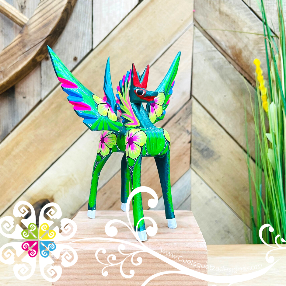 Medium Pegasus Alebrije- Handcarve Wood Decoration Figure