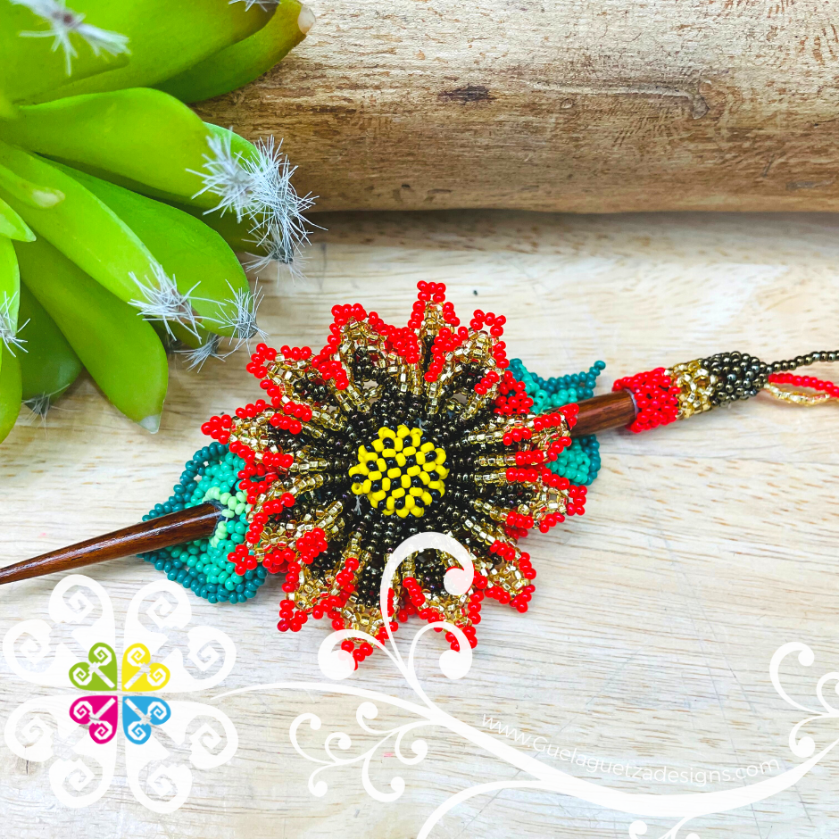 Beaded Daysi Hair Brooch