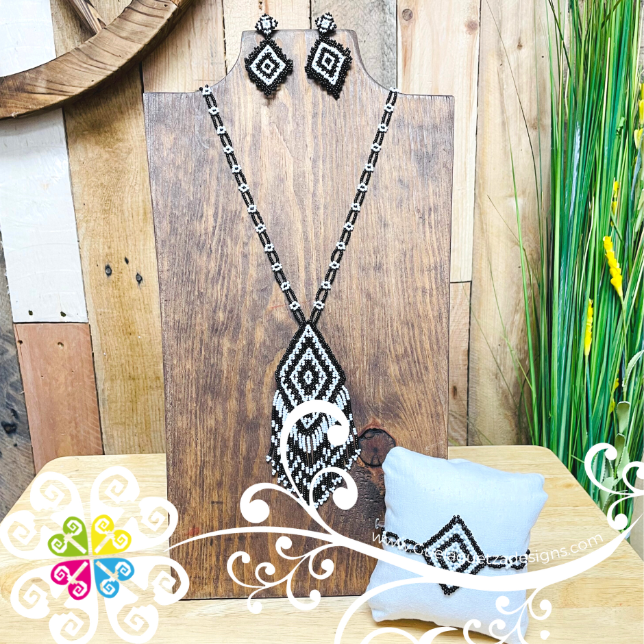 Beaded Rhombus Set