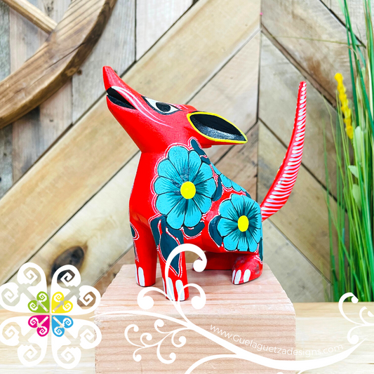 Medium Wolf Alebrije - Handcarve Wood Decoration Figure