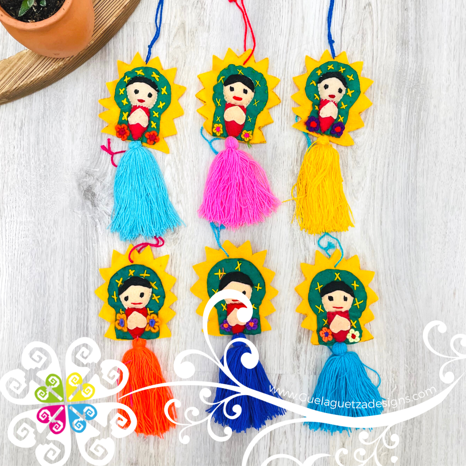 Virgen Pom Pom Sets