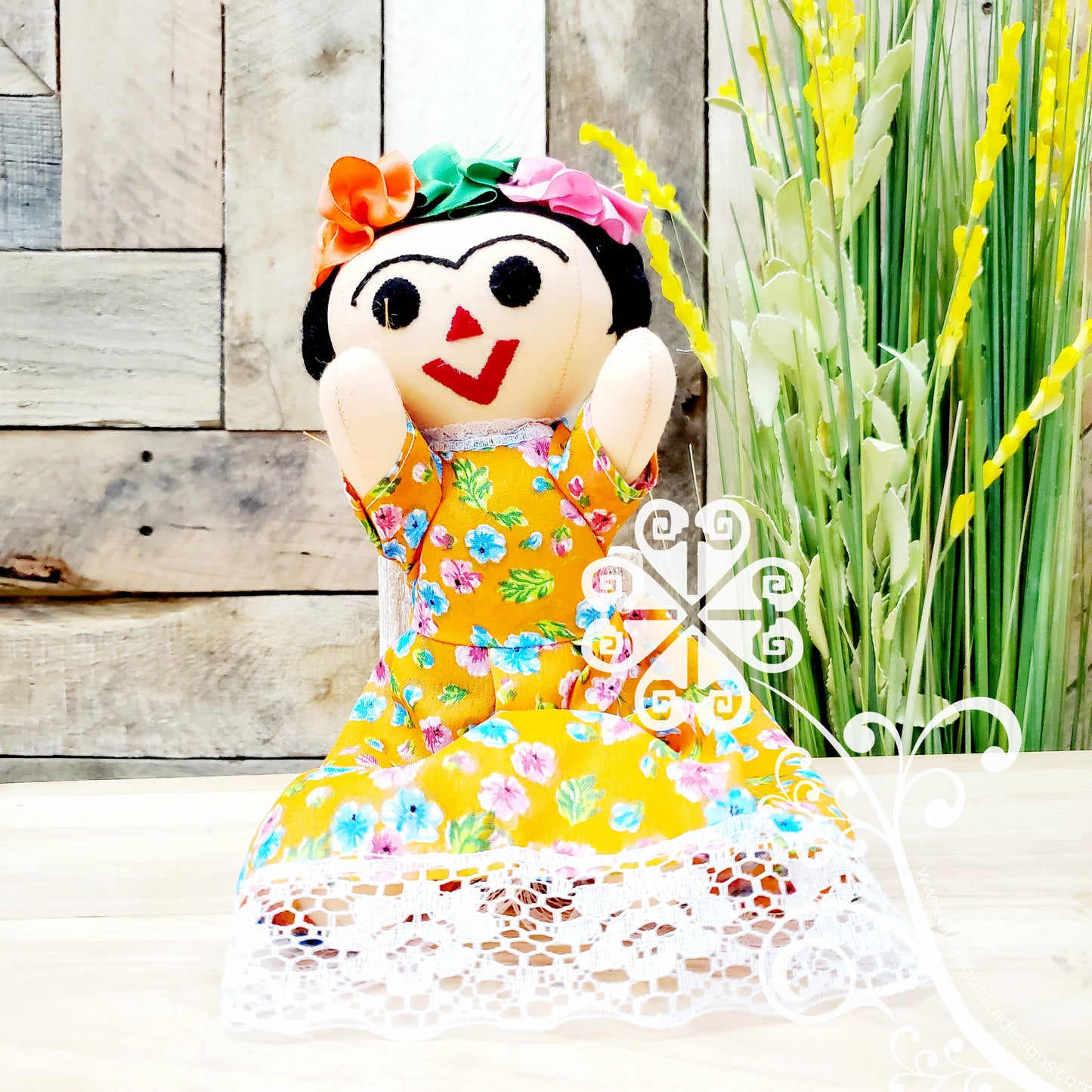 Medium Mexican Frida Doll - Sencilla