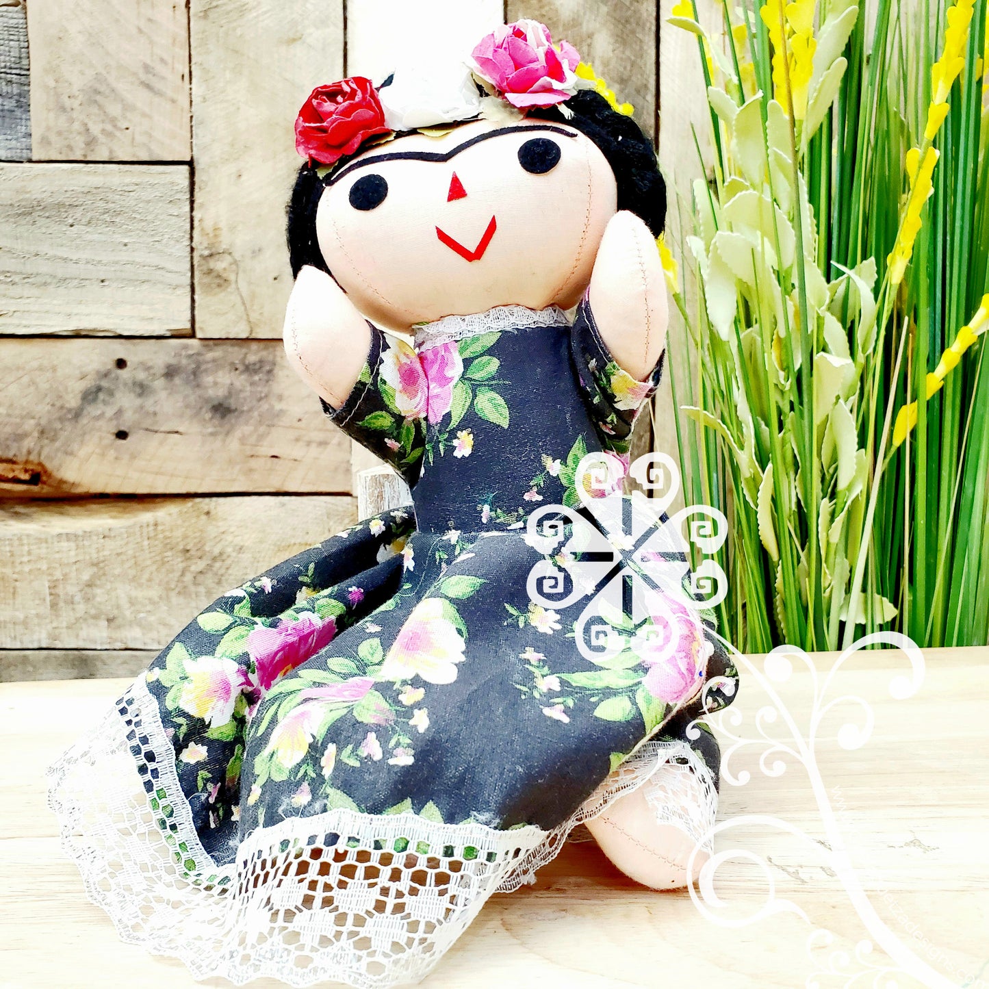 Medium Mexican Frida Doll - Sencilla