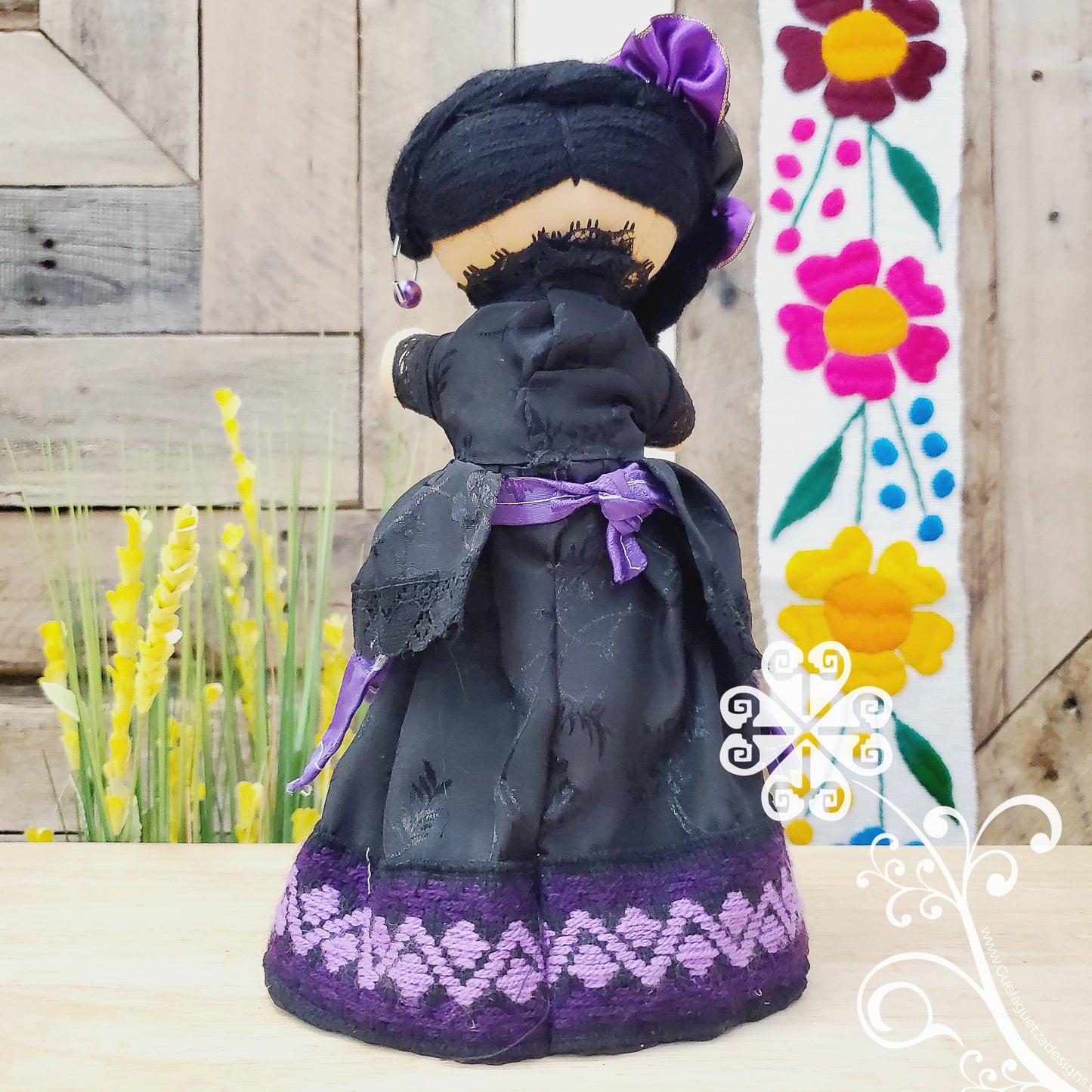 Lupita Mexican Otomi Doll - Fina