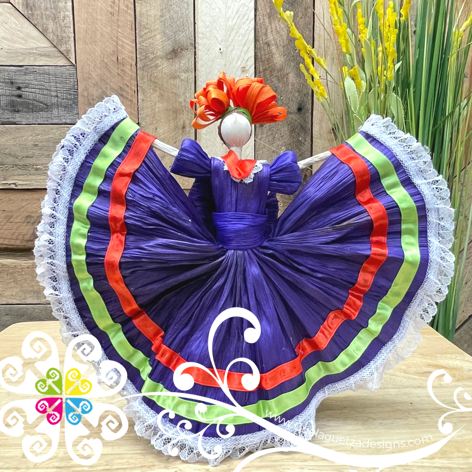 Medium Corn Husk Doll - Wide Skirt